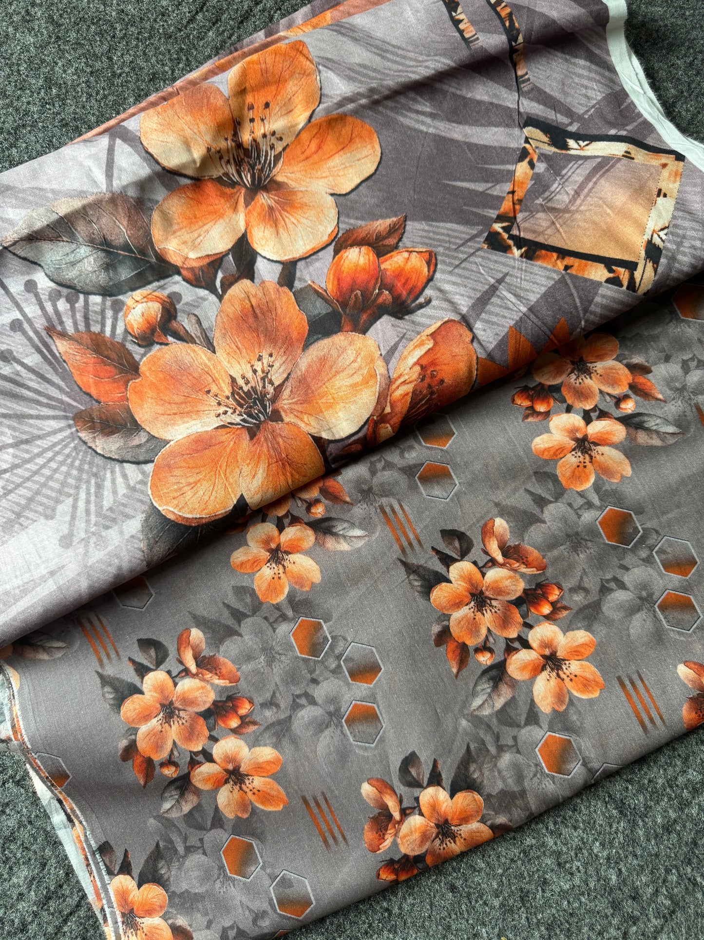 Novara (All Over) 3Pc  Design Code: 43660